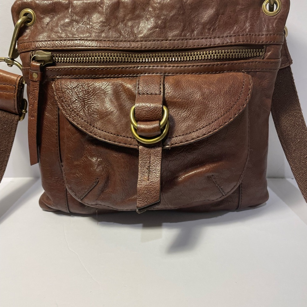 Fossil Vintage Sasha Distressed Cognac Leather Crossbody Bag - Picture 12 of 14